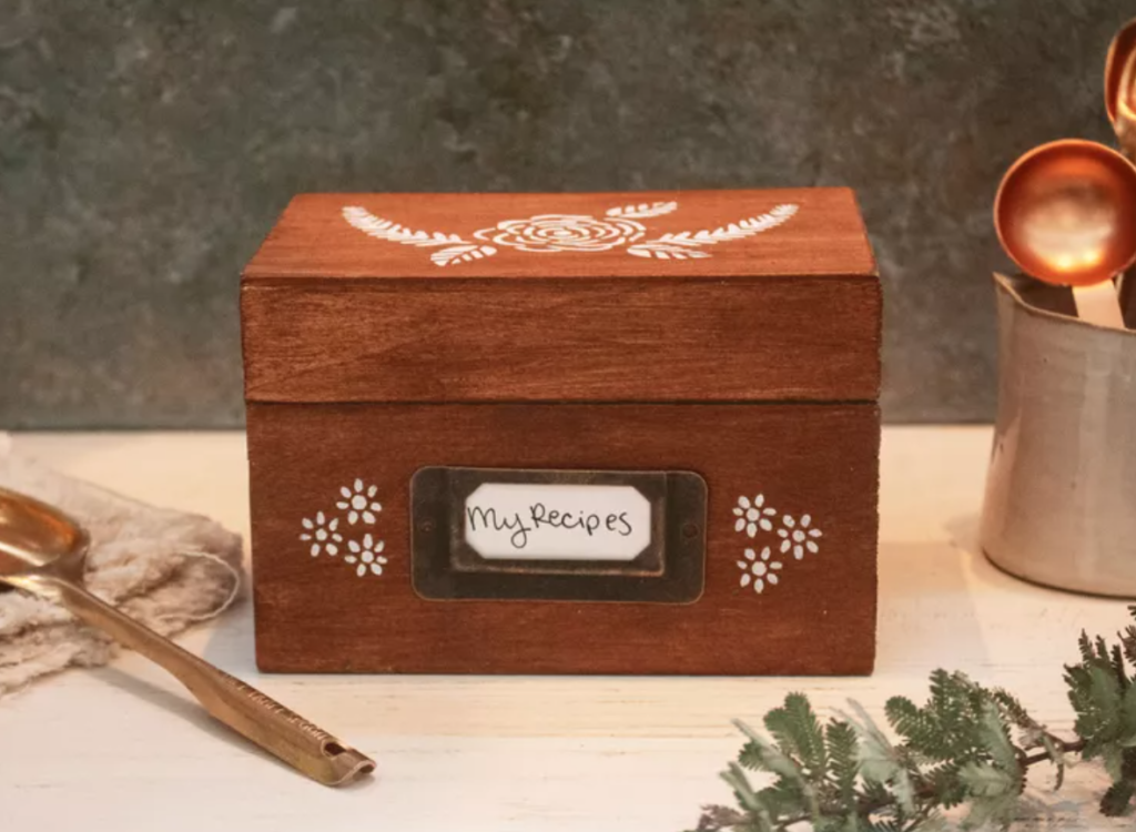 Personalized recipe box