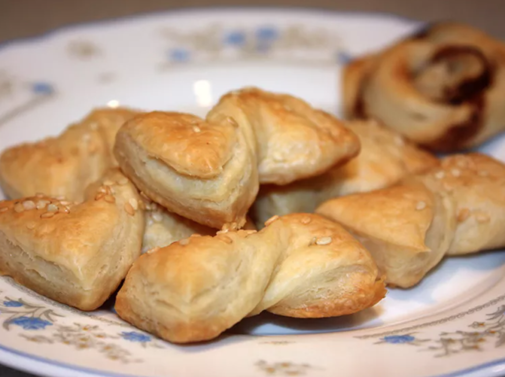 Bake Puff Pastry Before Filling